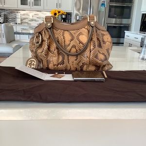 Gucci sukey python bag